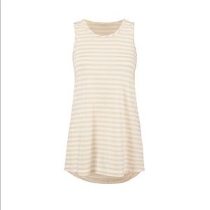 CAbi Spring 2020 Comeback Tank NWT Size L